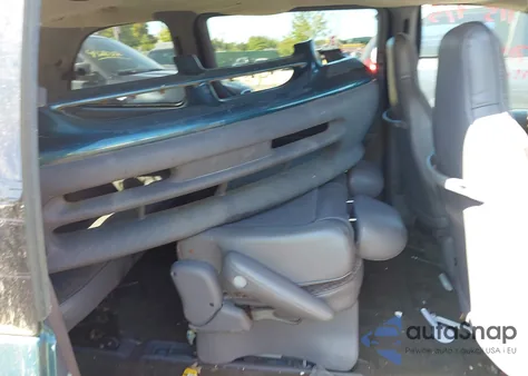 2000 Dodge Caravan z USA, uszkodzony, nr VIN 2B4GP2531YR535393